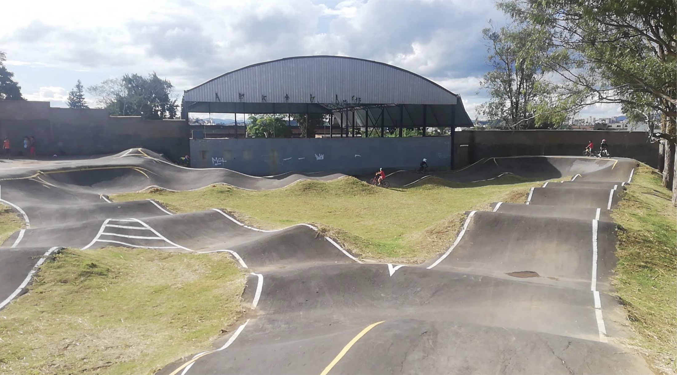 Pista Municipal de Pump Track Conselheiro Lafaiete em Conselheiro Lafaiete/MG