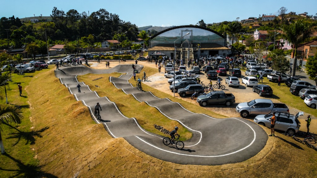 Pump Track Antônio Carlos