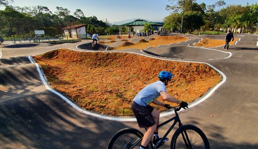 Pump Track Mogi das Cruzes - Parque Leon Feffer